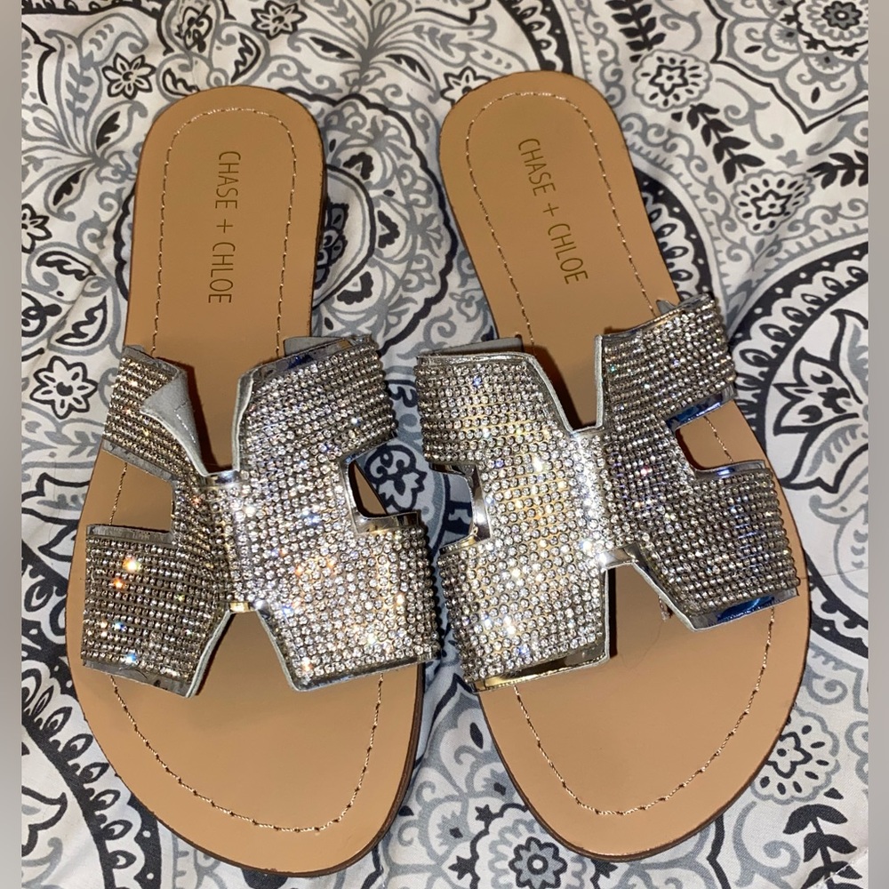 Sandals woman’s size 7 chase and Chloe